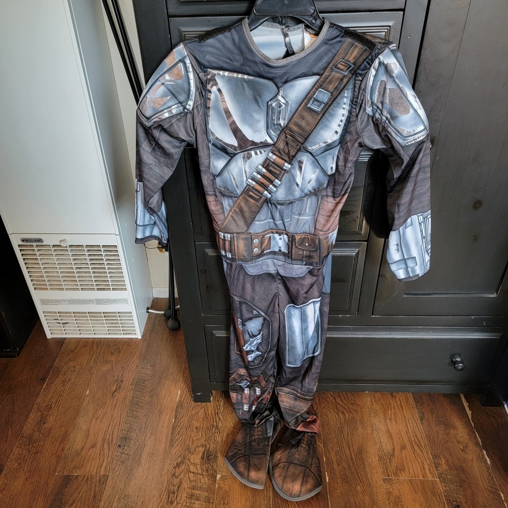 Star Wars Mandalorian Costume Boys L Gray Excellent Beskar Armor Halloween H942